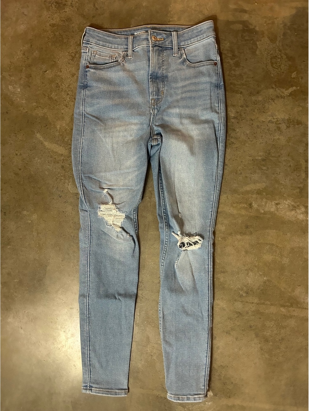 Old Navy light wash distressed skinny jeans